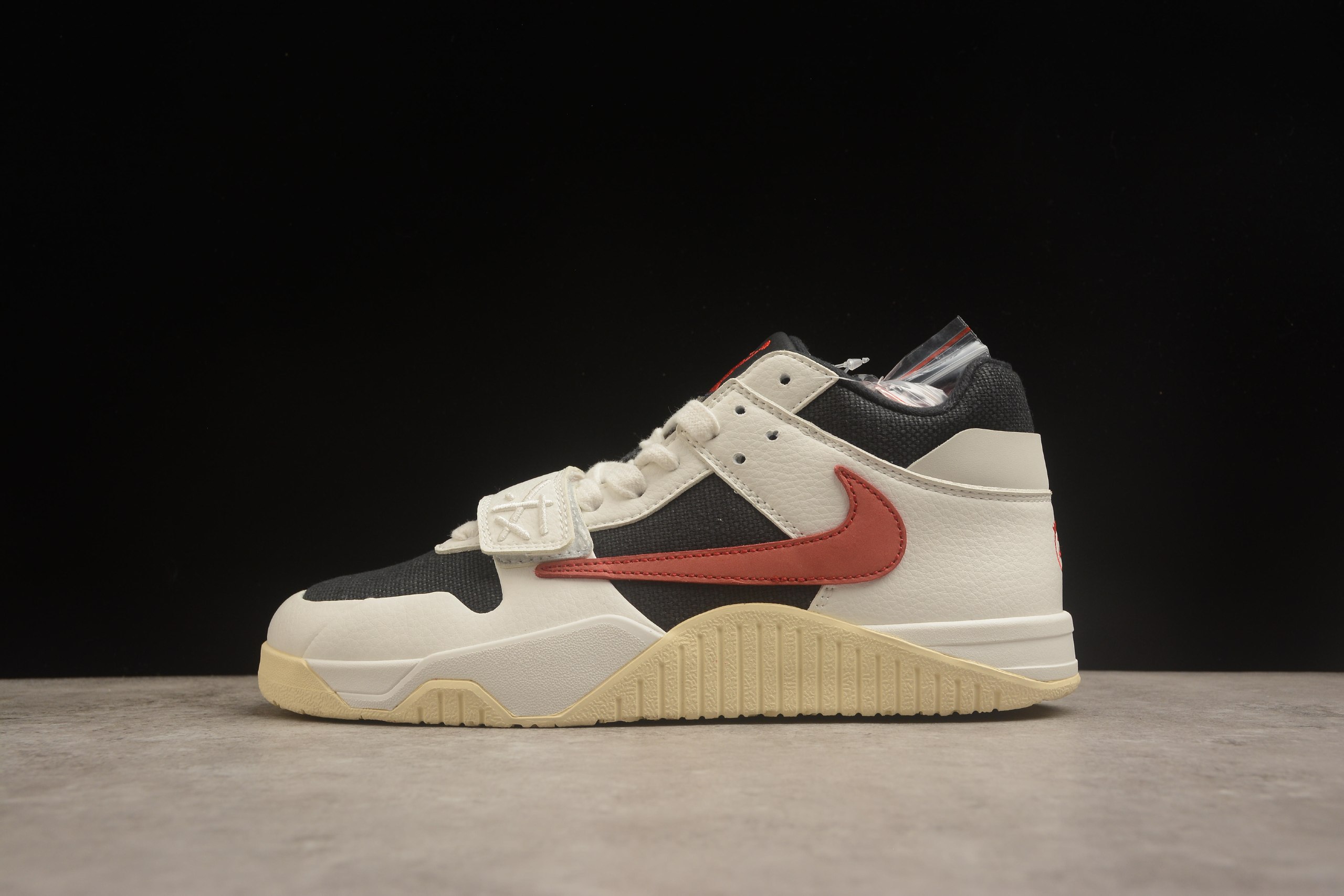 Nike #2024